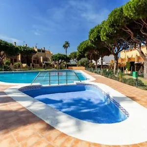 Apartamento Amplio Con Wi-fi Y Aire Acondicionado Descansar Y Relajarse, Chiclana de la Frontera